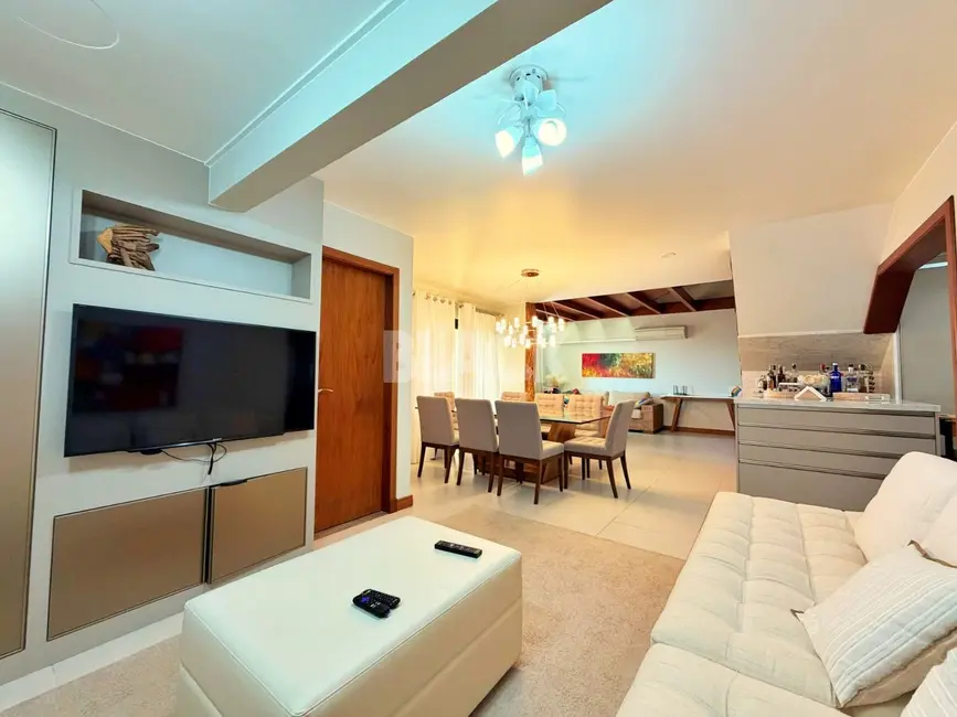 Foto 8 de Apartamento com 3 quartos à venda, 163m2 em Torres - RS