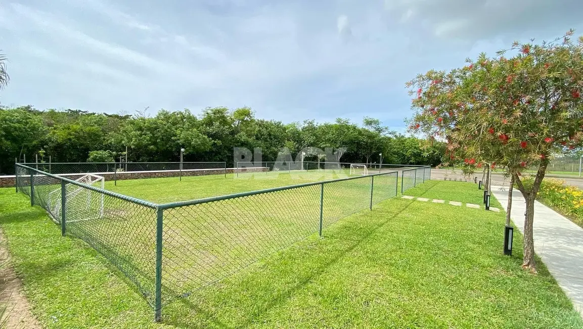 Foto 9 de Terreno / Lote à venda, 420m2 em Torres - RS
