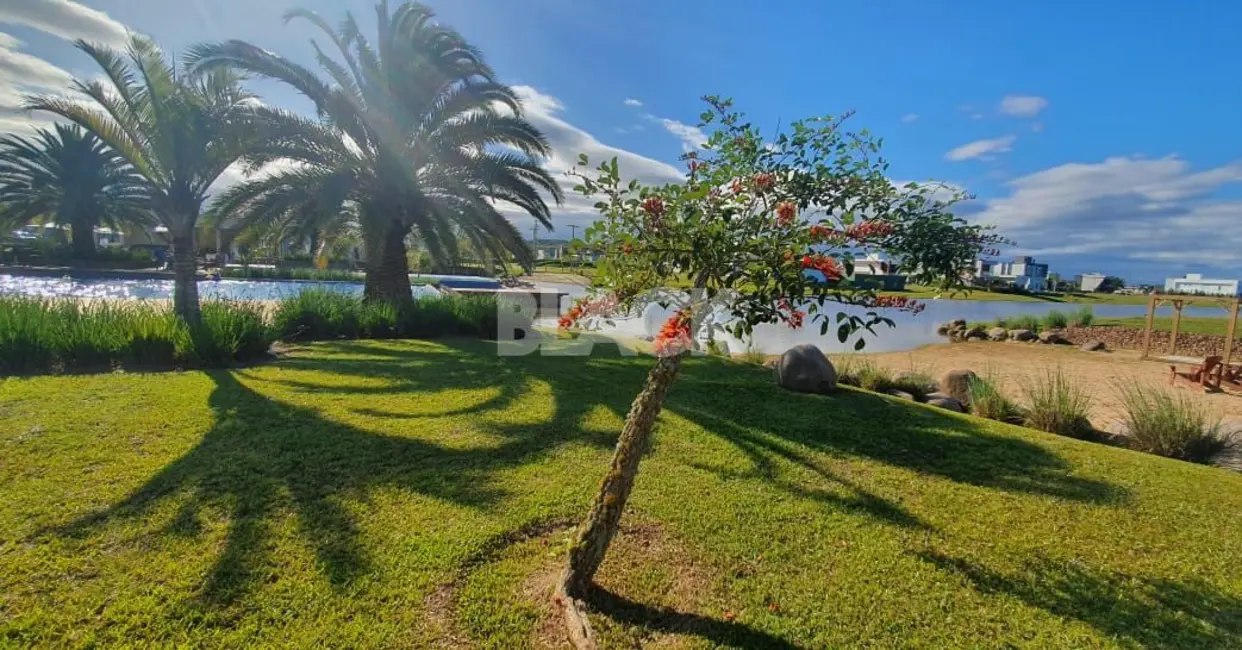Foto 5 de Terreno / Lote à venda, 420m2 em Torres - RS