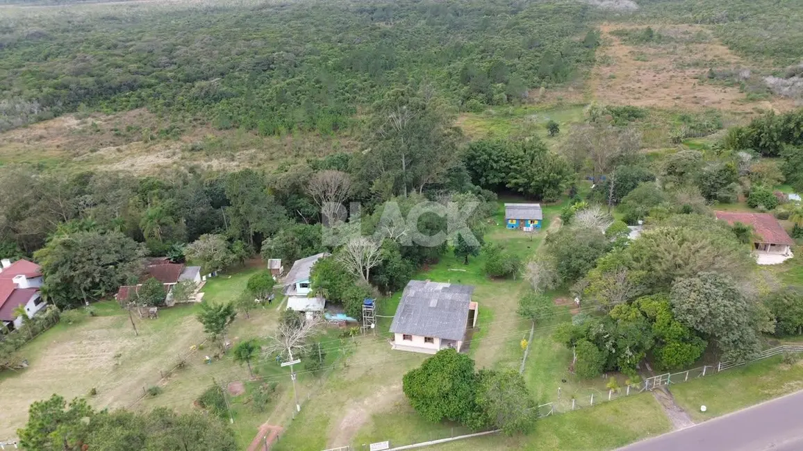 Foto 2 de Chácara com 5 quartos à venda, 200m2 em Torres - RS