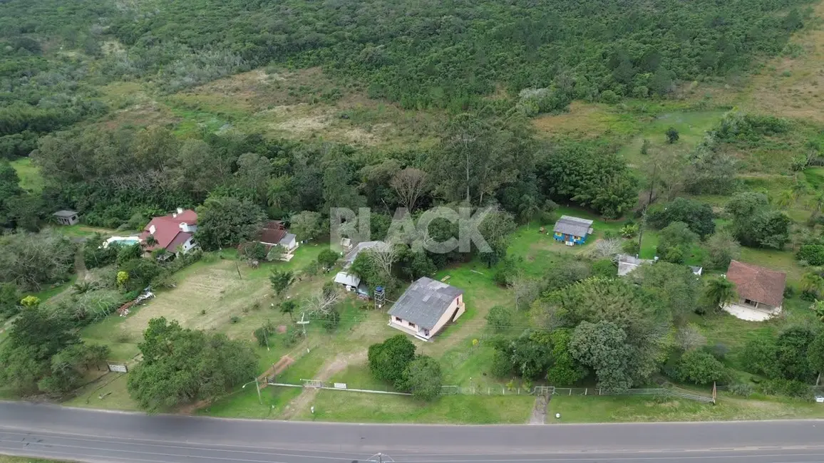 Foto 1 de Chácara com 5 quartos à venda, 200m2 em Torres - RS