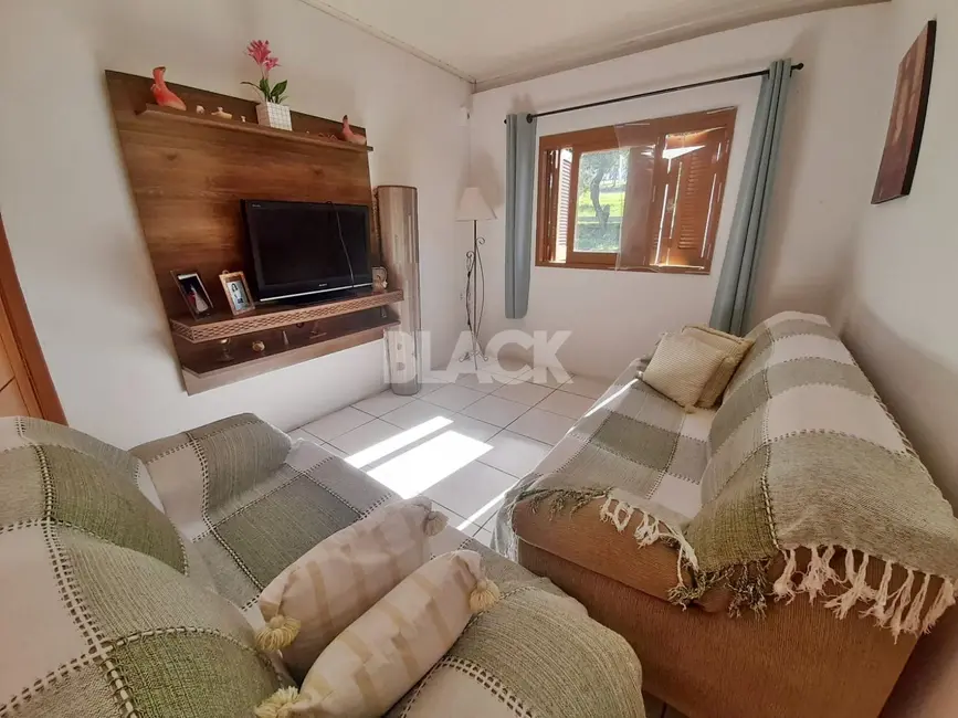 Foto 9 de Chácara com 5 quartos à venda, 200m2 em Torres - RS