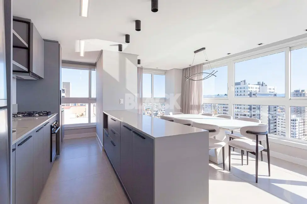 Foto 1 de Apartamento com 3 quartos à venda, 102m2 em Centro, Torres - RS
