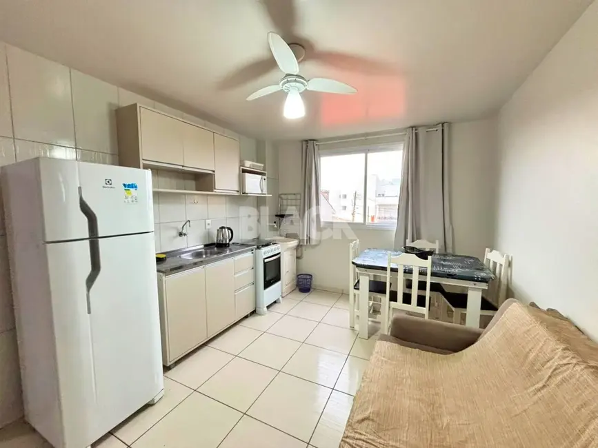 Foto 2 de Apartamento com 1 quarto à venda, 37m2 em Torres - RS