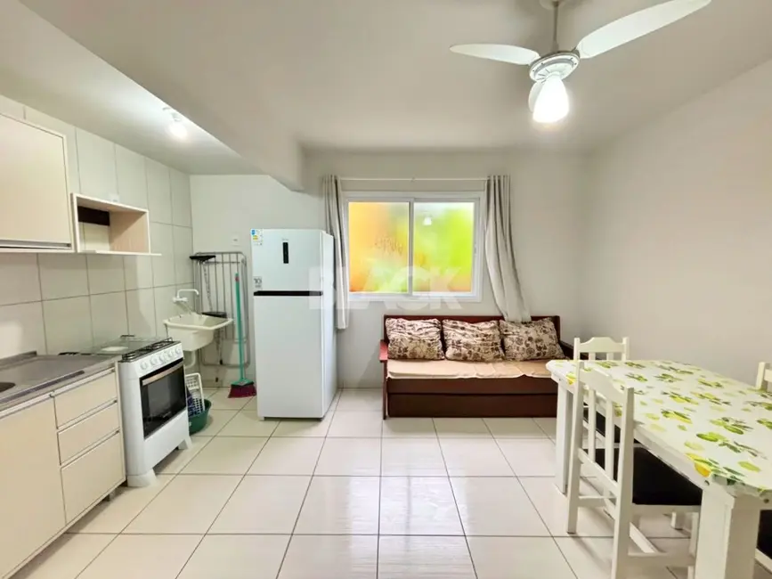 Foto 2 de Apartamento com 1 quarto à venda, 37m2 em Torres - RS