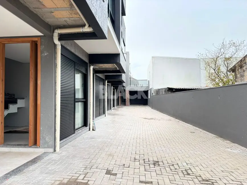 Foto 4 de Sobrado com 3 quartos à venda, 105m2 em Torres - RS
