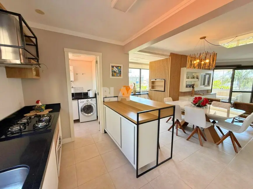 Foto 9 de Apartamento com 3 quartos à venda, 126m2 em Torres - RS