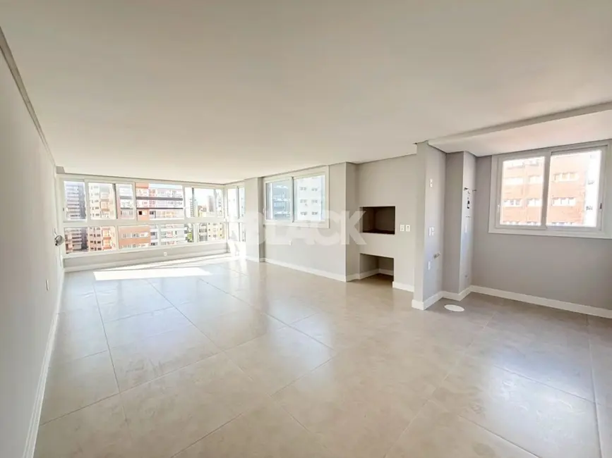 Foto 2 de Apartamento com 2 quartos à venda, 90m2 em Centro, Torres - RS