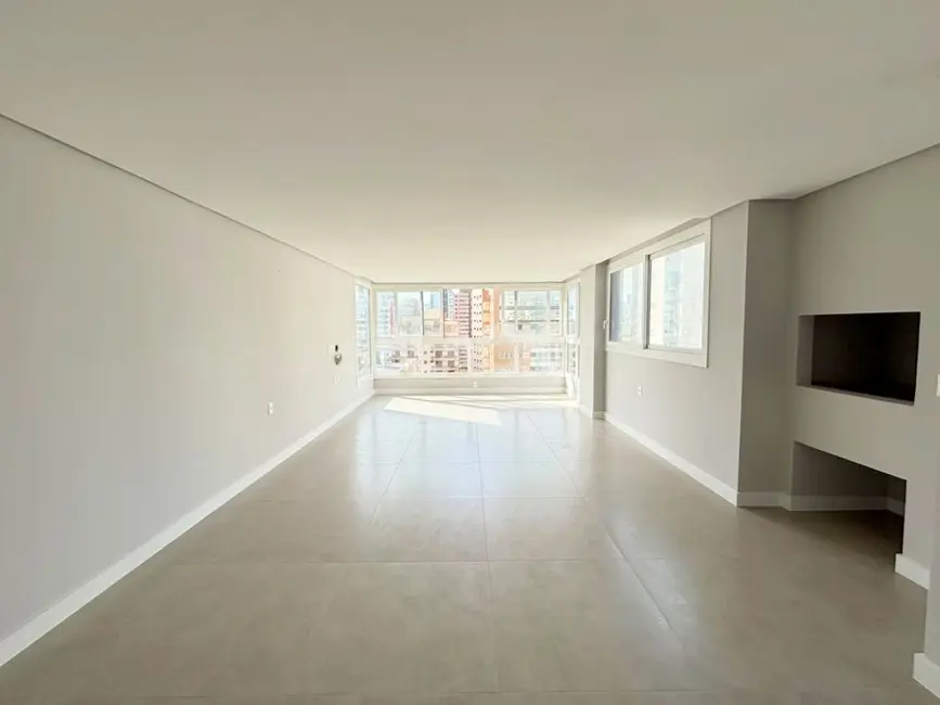 Foto 1 de Apartamento com 2 quartos à venda, 90m2 em Centro, Torres - RS