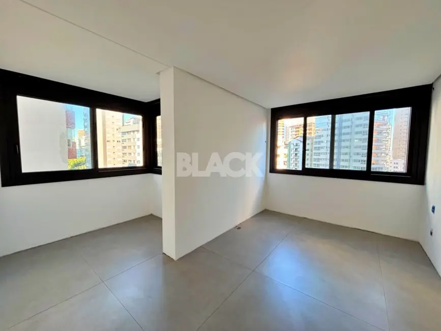Foto 9 de Apartamento com 3 quartos à venda, 139m2 em Torres - RS