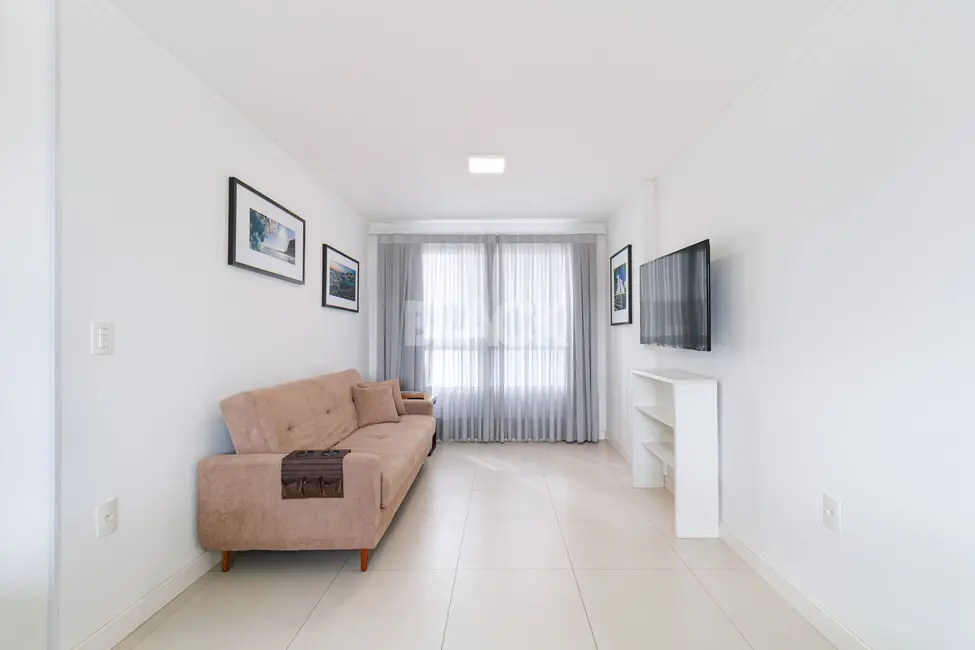 Foto 2 de Apartamento com 2 quartos à venda, 70m2 em Centro, Torres - RS
