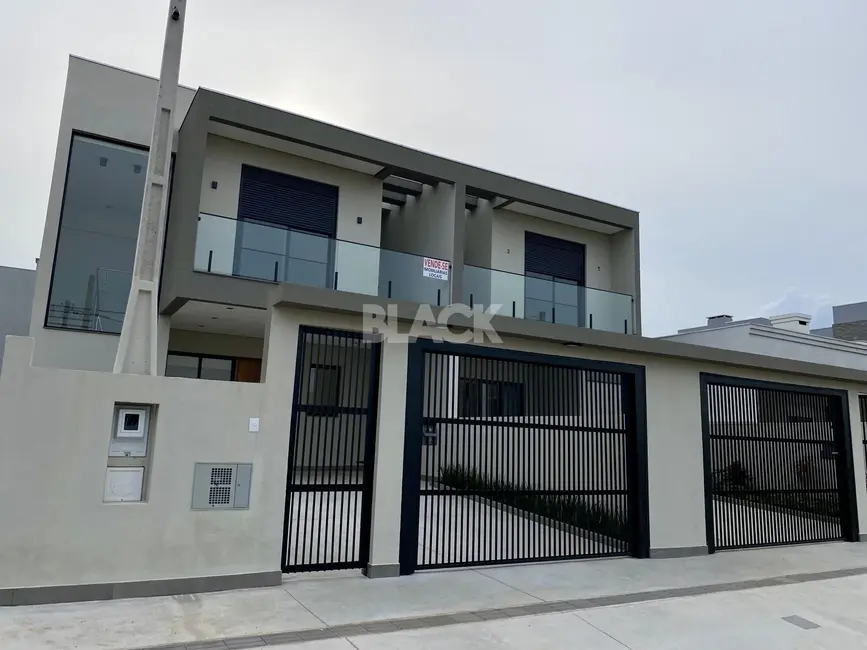 Casa com 3 quartos à venda, 146m2 em Torres - RS - imagem 3 Foto 3 de Casa com 3 quartos à venda, 146m2 em Torres - RS