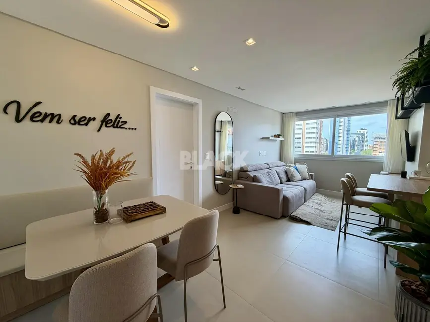 Foto 1 de Apartamento com 1 quarto à venda, 52m2 em Centro, Torres - RS
