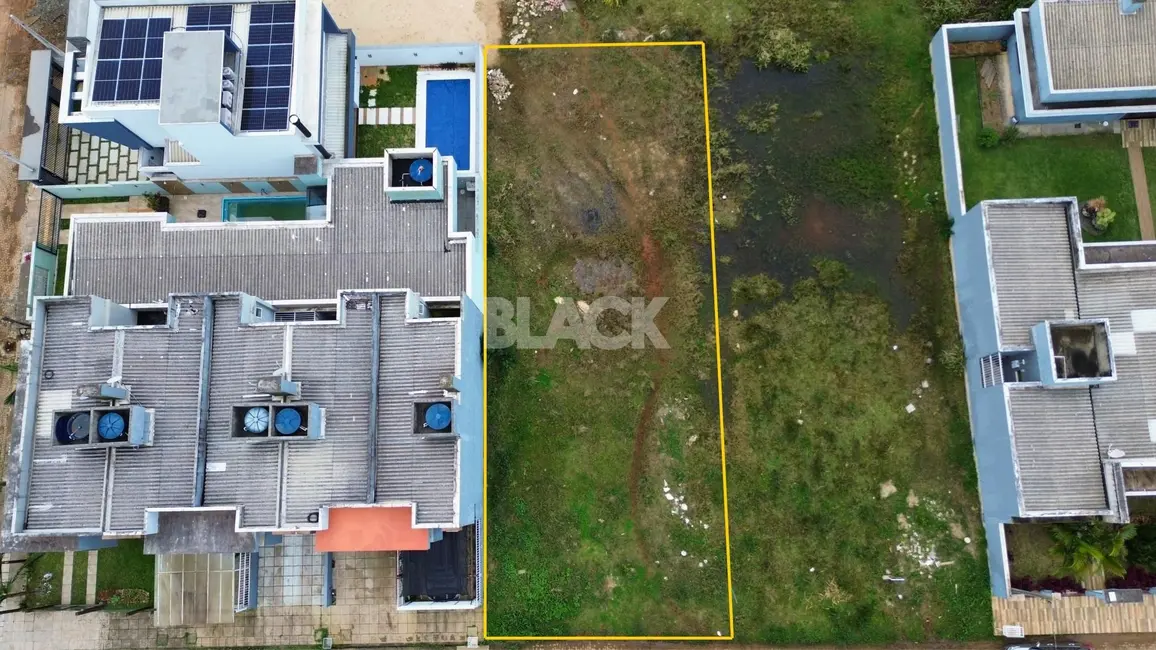 Foto 2 de Terreno / Lote à venda, 384m2 em Torres - RS