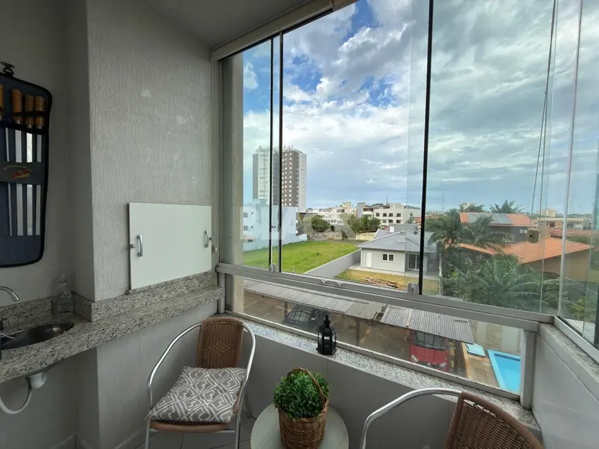 Foto 3 de Apartamento com 2 quartos à venda, 66m2 em Centro, Torres - RS
