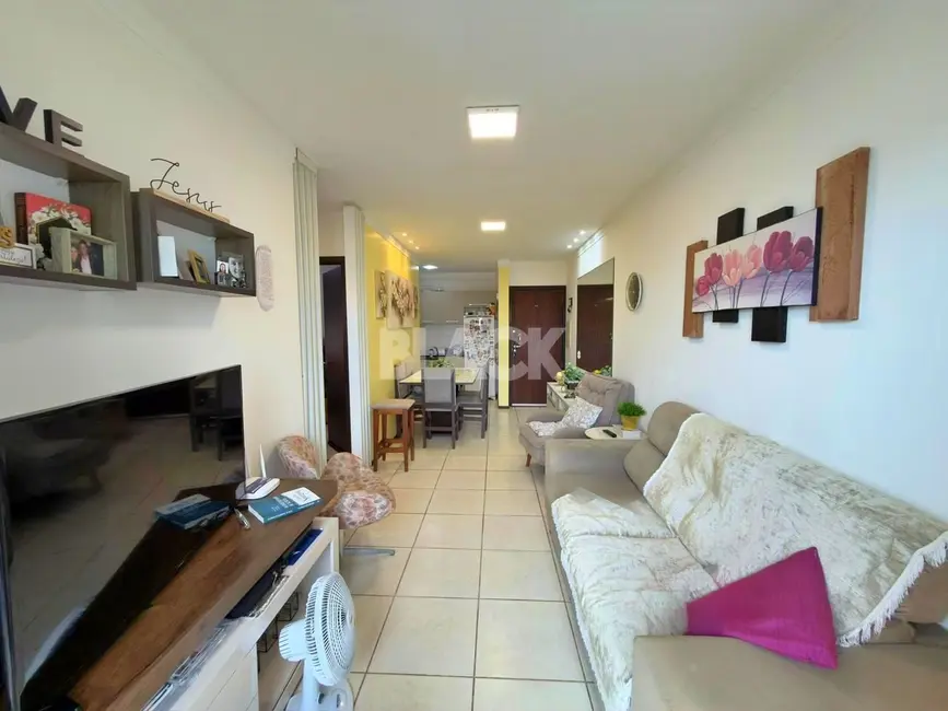 Foto 2 de Apartamento com 2 quartos à venda, 66m2 em Centro, Torres - RS