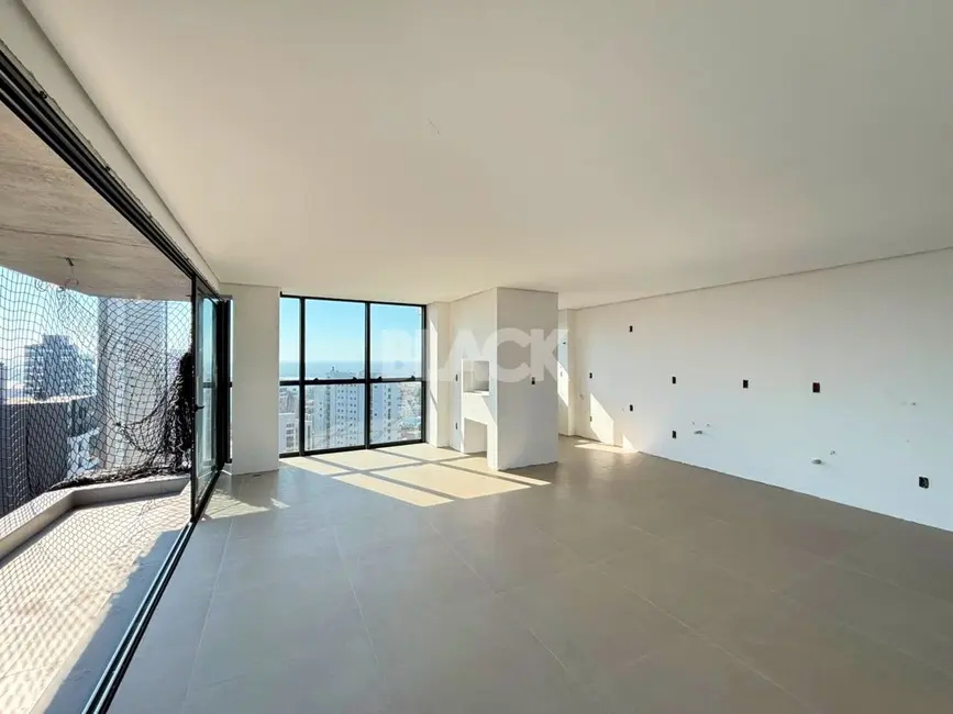 Foto 3 de Apartamento com 3 quartos à venda, 113m2 em Torres - RS