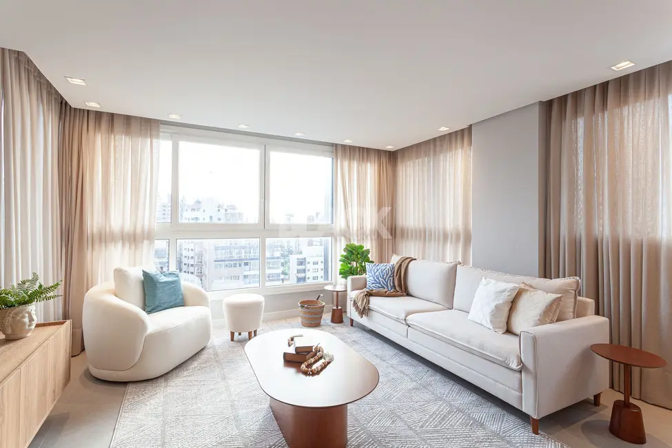 Apartamento com 2 quartos à venda, 90m2 em Centro, Torres - RS - imagem 2 Foto 2 de Apartamento com 2 quartos à venda, 90m2 em Centro, Torres - RS