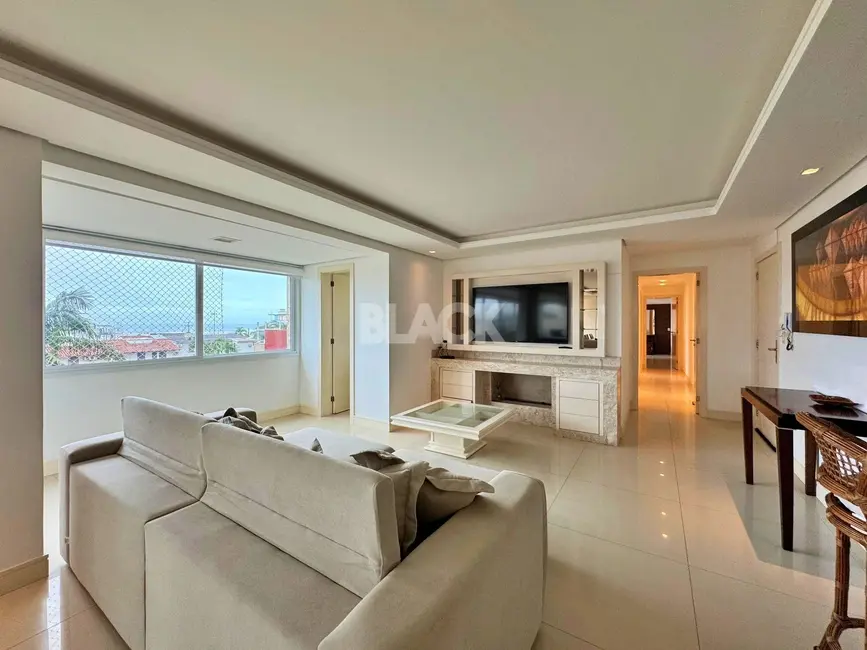 Foto 1 de Apartamento com 3 quartos à venda, 197m2 em Centro, Torres - RS
