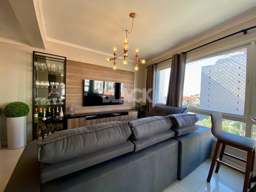Apartamento com 3 quartos à venda, 110m2 em Centro, Torres - RS - imagem 2 Foto 2 de Apartamento com 3 quartos à venda, 110m2 em Centro, Torres - RS