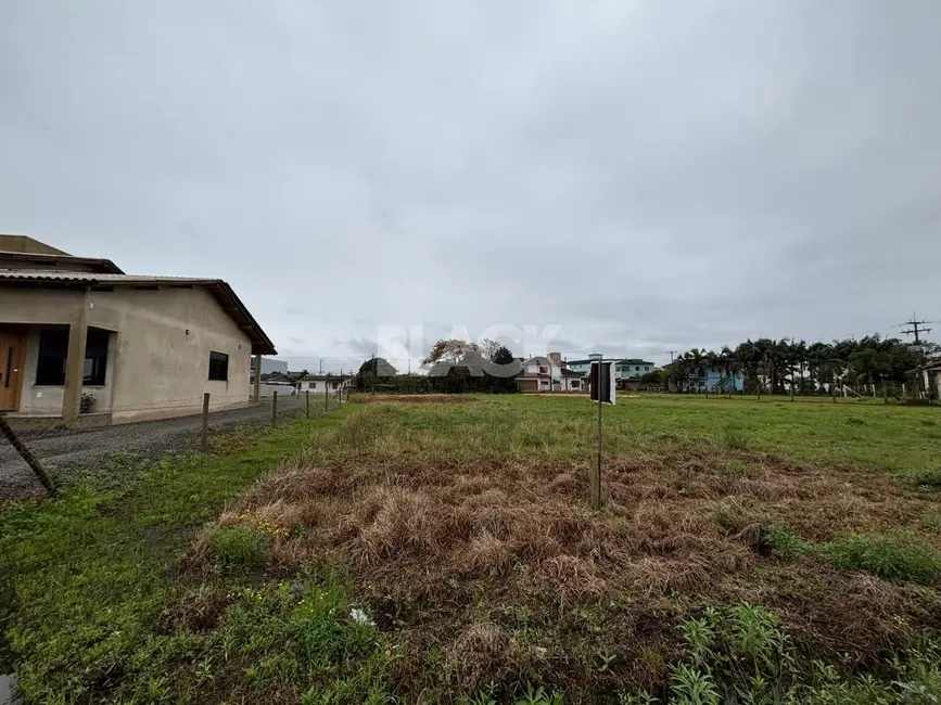 Foto 2 de Terreno / Lote à venda, 360m2 em Torres - RS