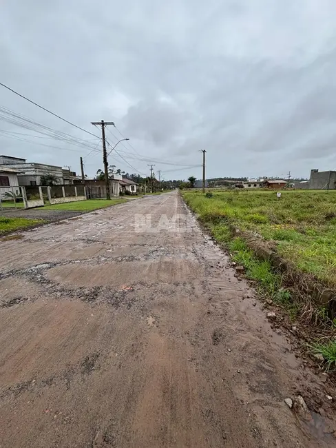 Foto 5 de Terreno / Lote à venda, 420m2 em Torres - RS