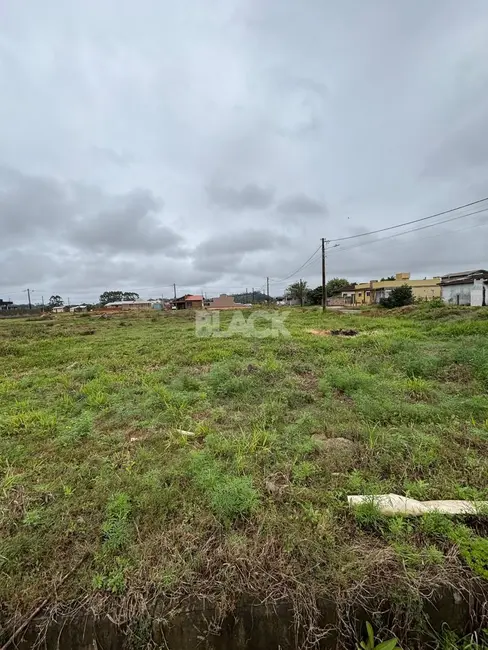Foto 2 de Terreno / Lote à venda, 420m2 em Torres - RS