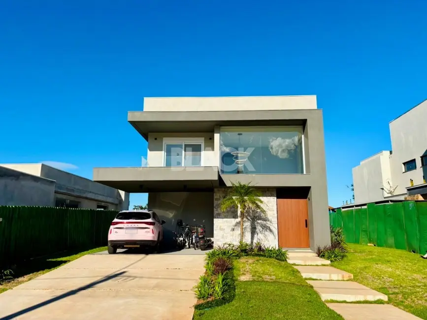 Foto 1 de Casa de Condomínio com 4 quartos à venda, 162m2 em Torres - RS