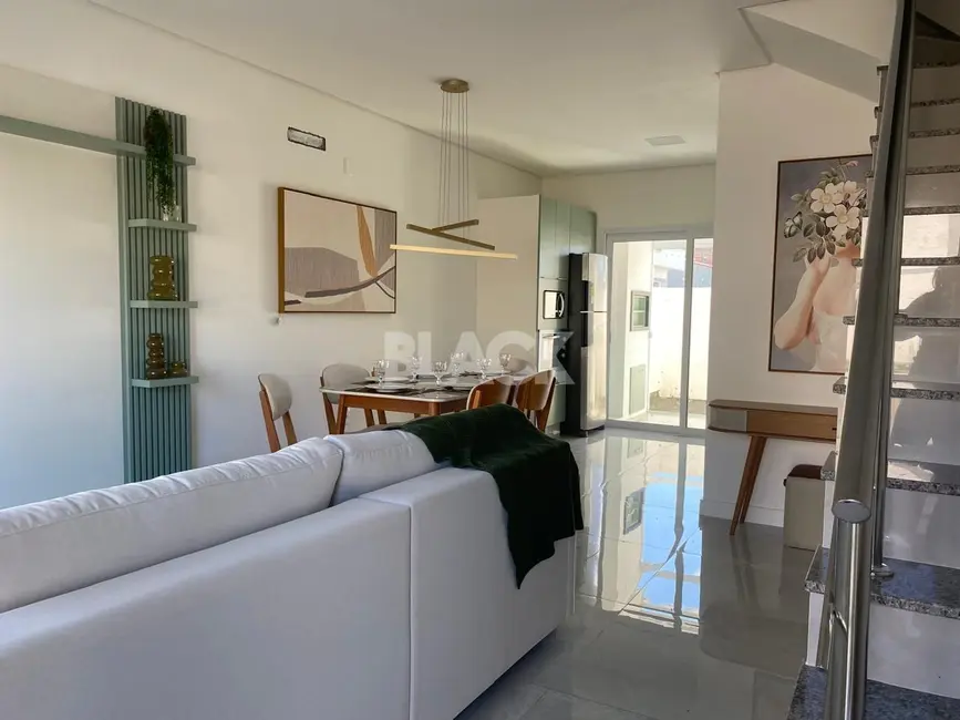 Foto 7 de Casa com 2 quartos à venda, 92m2 em Torres - RS