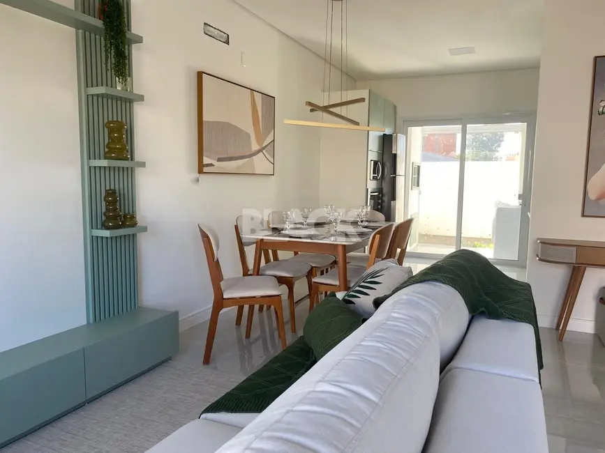 Foto 8 de Casa com 2 quartos à venda, 92m2 em Torres - RS