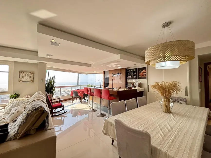 Foto 4 de Apartamento com 4 quartos à venda, 186m2 em Torres - RS