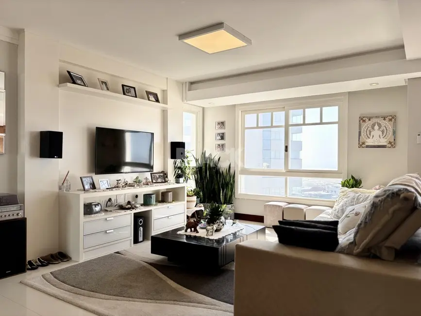 Foto 5 de Apartamento com 4 quartos à venda, 186m2 em Torres - RS