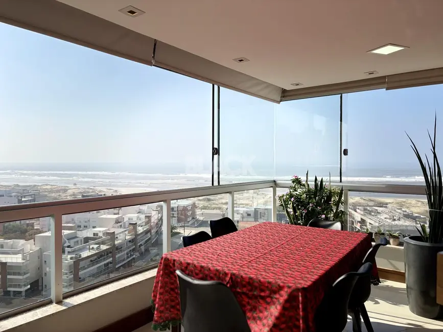 Foto 9 de Apartamento com 4 quartos à venda, 186m2 em Torres - RS