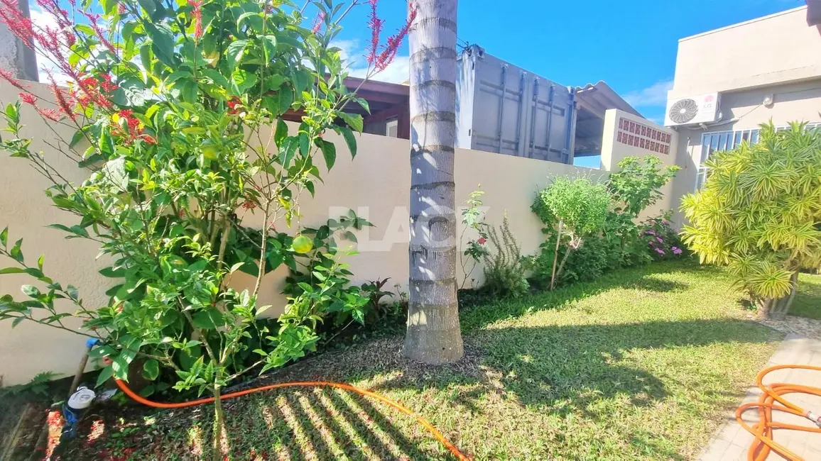 Foto 4 de Casa com 2 quartos à venda, 100m2 em Torres - RS