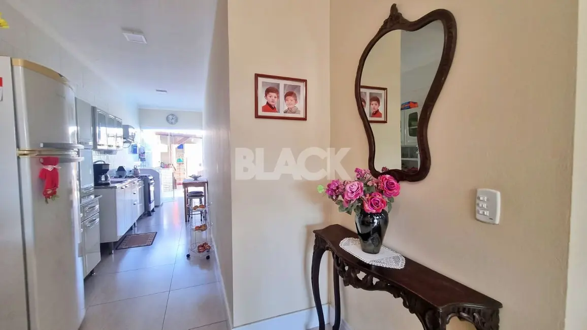 Foto 9 de Casa com 2 quartos à venda, 100m2 em Torres - RS