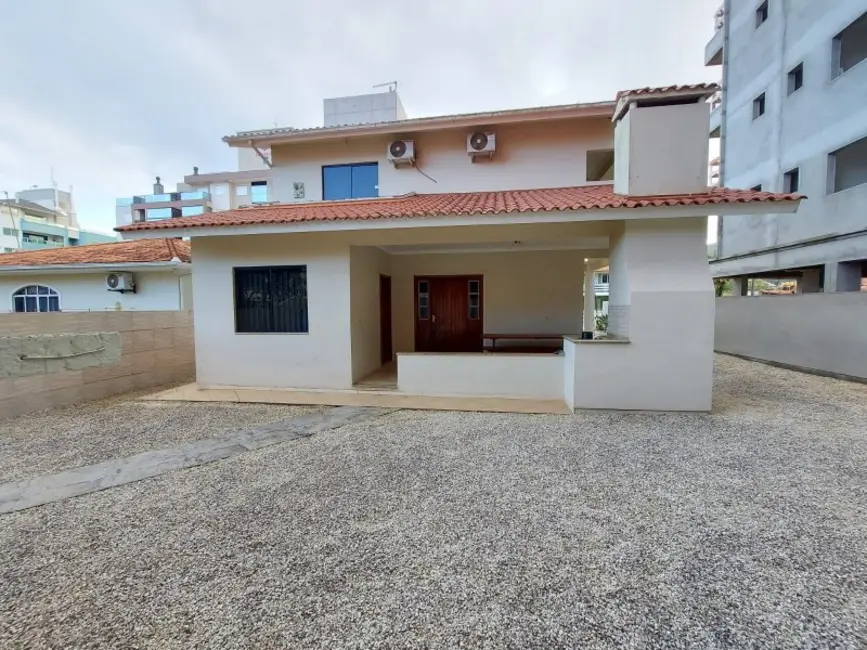 Foto 4 de Casa com 4 quartos à venda, 300m2 em Governador Celso Ramos - SC