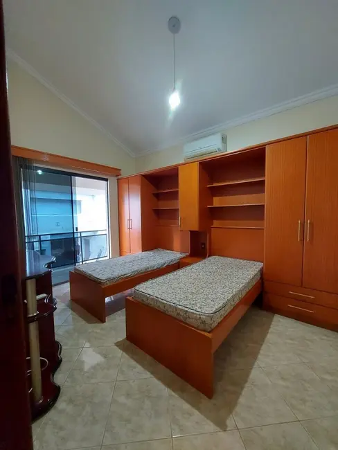 Foto 7 de Casa com 4 quartos à venda, 300m2 em Governador Celso Ramos - SC