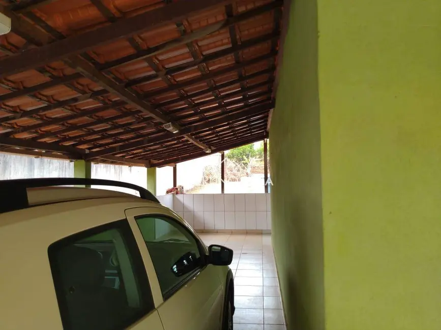 Sítio / Rancho com 3 quartos à venda, 1000m2 em Igarape - MG - imagem 3 Foto 3 de Sítio / Rancho com 3 quartos à venda, 1000m2 em Igarape - MG