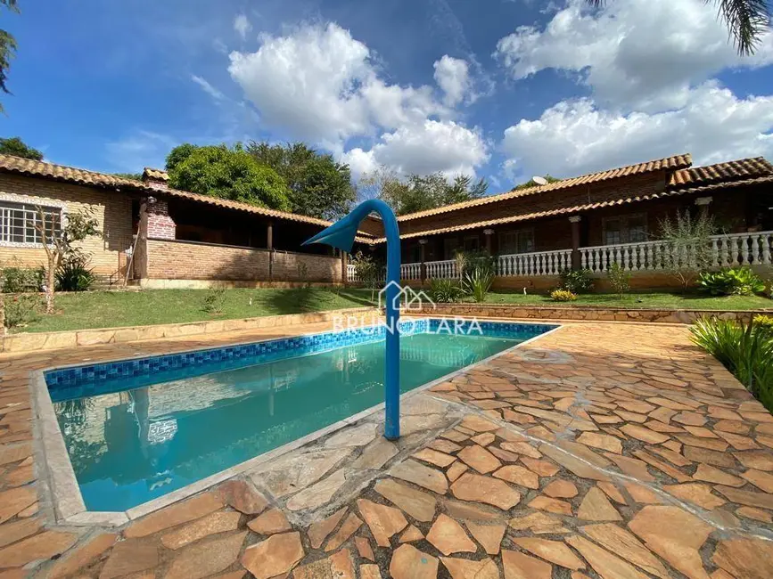 Sítio / Rancho com 4 quartos à venda, 1500m2 em Igarape - MG - imagem 6 Foto 6 de Sítio / Rancho com 4 quartos à venda, 1500m2 em Igarape - MG