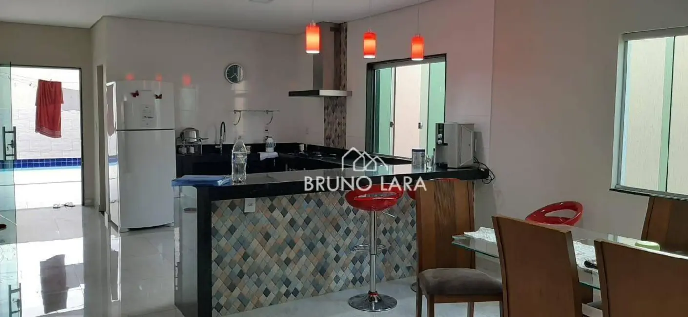 Foto 2 de Casa com 5 quartos à venda, 360m2 em Igarape - MG
