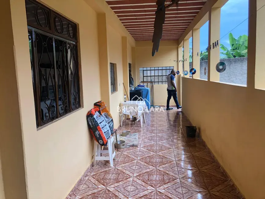 Sítio / Rancho com 9 quartos à venda, 1200m2 em Igarape - MG - imagem 9 Foto 9 de Sítio / Rancho com 9 quartos à venda, 1200m2 em Igarape - MG