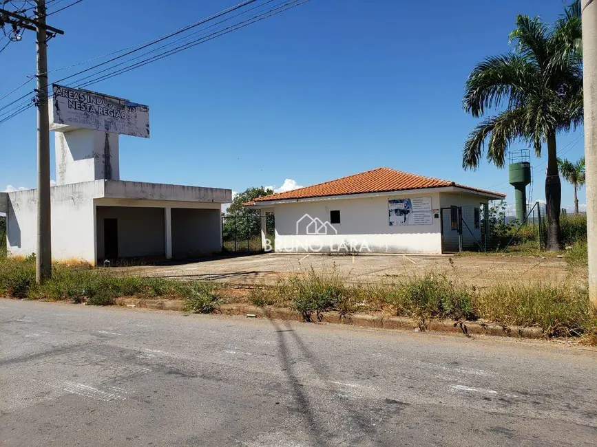 Foto 2 de Terreno / Lote à venda, 60000m2 em Igarape - MG