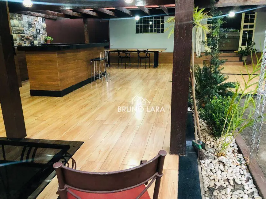 Foto 4 de Casa com 3 quartos à venda, 300m2 em Sao Joaquim De Bicas - MG