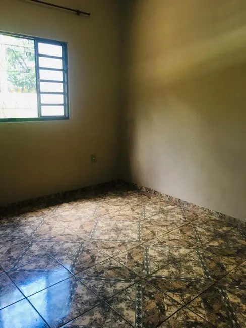 Casa com 3 quartos para alugar, 360m2 em Igarape - MG - imagem 4 Foto 4 de Casa com 3 quartos para alugar, 360m2 em Igarape - MG