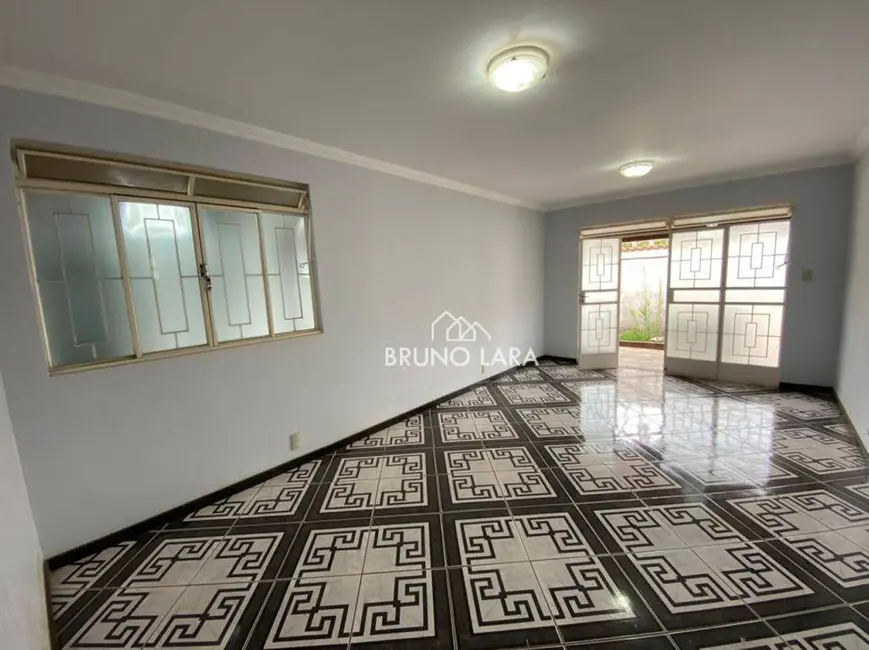 Foto 5 de Casa com 2 quartos à venda, 360m2 em Sarzedo - MG
