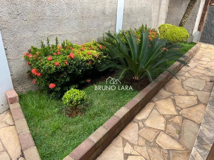 Foto 4 de Casa com 2 quartos à venda, 360m2 em Sarzedo - MG