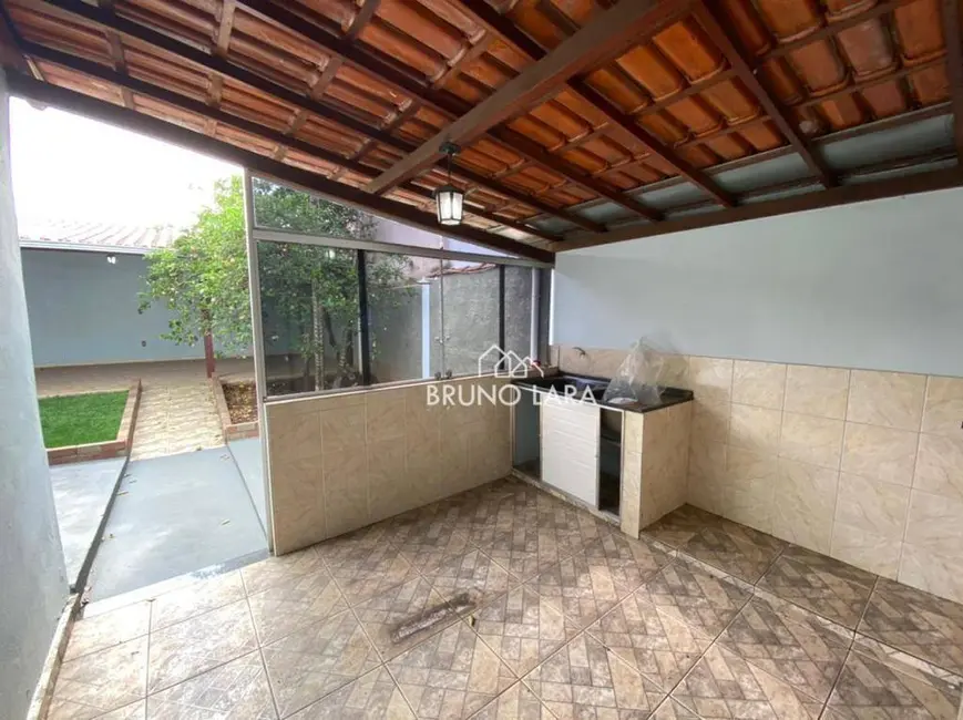 Foto 9 de Casa com 2 quartos à venda, 360m2 em Sarzedo - MG