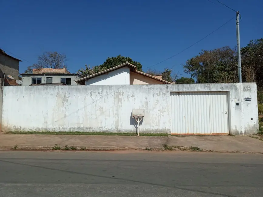 Casa com 2 quartos para alugar, 360m2 em Igarape - MG - imagem 5 Foto 5 de Casa com 2 quartos para alugar, 360m2 em Igarape - MG