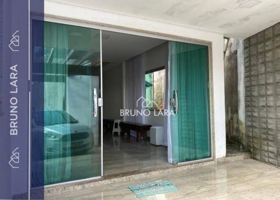 Foto 1 de Casa com 3 quartos à venda, 240m2 em Igarape - MG