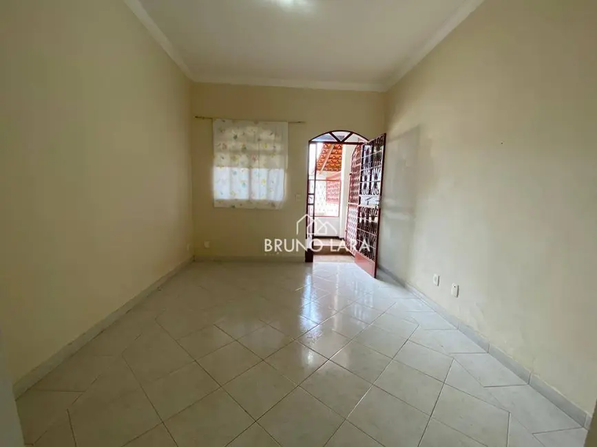 Foto 5 de Casa com 6 quartos à venda, 180m2 em Igarape - MG